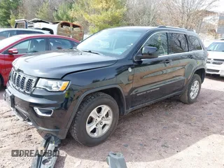 2017 Jeep Grand Cherokee Laredo with VIN 1C4RJFAGXHC863904, listed as a IAAI auction lot 41914465 with 122,981 mi miles. Bid and sale history available at carsss.com. Image 19.