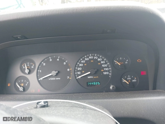 2004 Jeep Grand Cherokee Laredo with VIN 1J4GX48S44C394429, listed as a IAAI auction lot 41802203 with 144,925 mi miles. Bid and sale history available at carsss.com. Image 7.