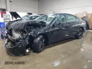 2023 Hyundai Elantra SEL z VIN 5NPLM4AG4PH118070, wystawiony jako Copart lot #83318864 z przebiegiem 15 602 mil mil oraz Nie do naprawy • Non repairable. Historia ofert i sprzedaży dostępna na DreamBid. Obrazek 1.