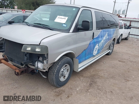 2006 Chevrolet Express Passenger с VIN 1GAHG39U261144232, выставлен на аукционе IAAI как лот 41606898 с пробегом 77 790 миль миль и . История ставок и продаж доступна на DreamBid. Изображение 2.