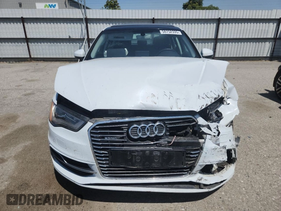 2016 Audi A3 e-tron Premium z VIN WAUUPBFF0GA067817, wystawiony jako Copart lot #58752335 z przebiegiem 158 395 mil mil oraz Szkoda całkowita • Salvage title. Historia ofert i sprzedaży dostępna na DreamBid. Obrazek 5.