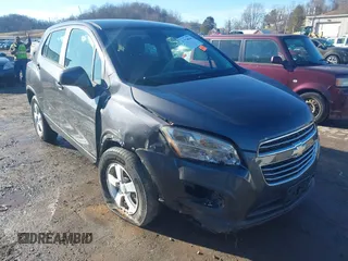 2016 Chevrolet Trax LS with VIN 3GNCJNSB8GL233537, listed as a IAAI auction lot 41574936 with 101,301 mi miles. Bid and sale history available at carsss.com. Image 1.