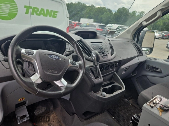 2019 Ford Transit с VIN 1FTYR1YG0KKA38013, выставлен на аукционе IAAI как лот 42832415 с пробегом 113 443 миль миль и . История ставок и продаж доступна на DreamBid. Изображение 30.