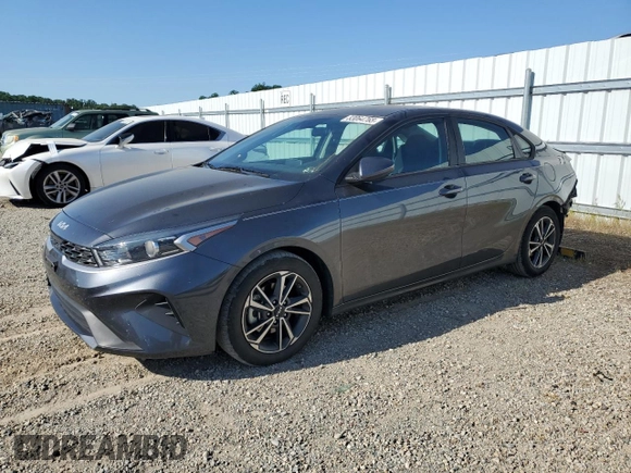 2022 Kia Forte LXS with VIN 3KPF24AD4NE495833, listed as a Copart auction lot 53064765 with 45,442 mi miles and Salvage Title. Bid and sale history available at carsss.com. Image 1.