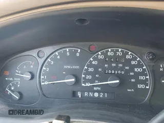 2000 Ford Explorer XLT с VIN 1FMZU63E4YZB16522, выставлен на аукционе IAAI как лот 41104271 с пробегом 259 369 миль миль и . История ставок и продаж доступна на DreamBid. Изображение 7.