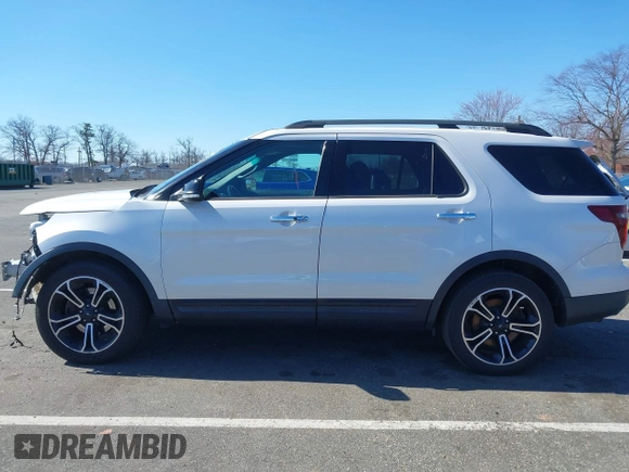 2014 Ford Explorer Sport z VIN 1FM5K8GTXEGB88874, wystawiony jako IAAI lot #41894234 z przebiegiem 81 321 mil mil oraz . Historia ofert i sprzedaży dostępna na DreamBid. Obrazek 14.