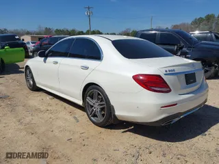 2017 Mercedes-Benz E-Class E 300 Luxury with VIN WDDZF4JB9HA036925, listed as a IAAI auction lot 41761755 with 88,712 mi miles. Bid and sale history available at carsss.com. Image 3.