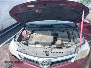 2013 Toyota Avalon XLE z VIN 4T1BK1EB6DU029564, wystawiony jako IAAI lot #42425157 z przebiegiem 228 767 mil mil oraz . Historia ofert i sprzedaży dostępna na DreamBid. Obrazek 10.