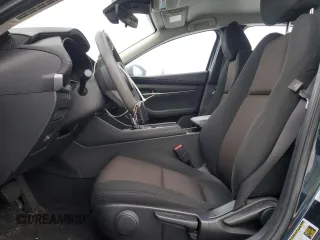 2019 Mazda 3 z VIN JM1BPABL1K1112255, wystawiony jako Copart lot #87440374 z przebiegiem 46 550 mil mil oraz Szkoda całkowita • Salvage title. Historia ofert i sprzedaży dostępna na DreamBid. Obrazek 7.