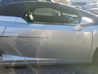 2007 Lamborghini Gallardo z VIN ZHWGU22T57LA05137, wystawiony jako Copart lot #78841294 z przebiegiem 5504 mil mil oraz Szkody całkowita. Historia ofert i sprzedaży dostępna na DreamBid. Obrazek 10.
