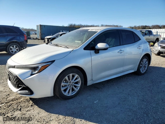 2023 Toyota Corolla Hatchback SE with VIN JTND4MBE3P3197322, listed as a Copart auction lot 88917635 with 29,097 mi miles and Salvage Title. Bid and sale history available at carsss.com. Image 1.