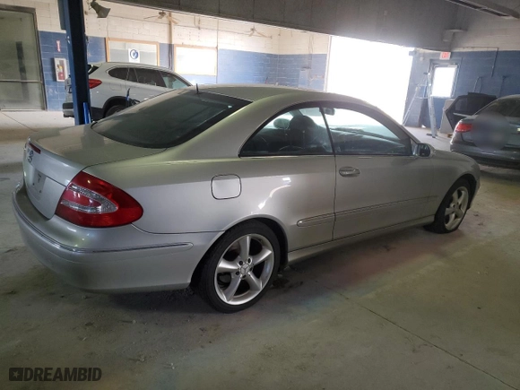 2004 Mercedes-Benz CLK-Class 3.2L with VIN WDBTJ65J74F105442, listed as a Copart auction lot 88664695 with 0 mi miles and Clean Title. Bid and sale history available at carsss.com. Image 3.