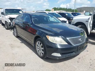 2008 Lexus LS 460 z VIN JTHBL46F385077736, wystawiony jako IAAI lot #42531528 z przebiegiem 107 574 mil mil oraz . Historia ofert i sprzedaży dostępna na DreamBid. Obrazek 1.