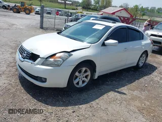 2009 Nissan Altima 2.5 S with VIN 1N4AL21E89N561120, listed as a IAAI auction lot 42020054 with 220,237 mi miles. Bid and sale history available at carsss.com. Image 17.