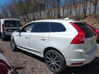 2014 Volvo XC60 R-Design Premier Plus with VIN YV4902DZ8E2545061, listed as a IAAI auction lot 42071863 with 90,718 mi miles and . Bid and sale history available at DreamBid. Image 15.