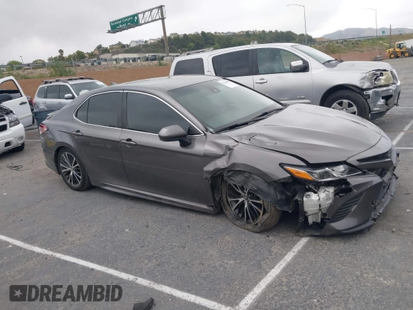 2020 Toyota Camry SE z VIN 4T1G11AK2LU989218, wystawiony jako IAAI lot #42204901 z przebiegiem 83 147 mil mil oraz . Historia ofert i sprzedaży dostępna na DreamBid. Obrazek 13.
