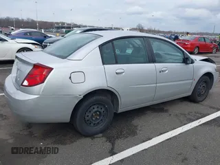2003 Saturn ION ION 2 z VIN 1G8AJ52F23Z178731, wystawiony jako IAAI lot #41953863 z przebiegiem 195 111 mil mil oraz . Historia ofert i sprzedaży dostępna na DreamBid. Obrazek 4.