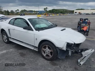2002 Ford Mustang Standard with VIN 1FAFP40472F130590, listed as a IAAI auction lot 41762260 with 1 mi miles. Bid and sale history available at carsss.com. Image 1.