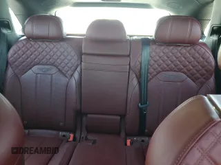 2021 Bentley Bentayga V8 z VIN SJAAM2ZV5MC033827, wystawiony jako Copart lot #75244994 z przebiegiem 16 527 mil mil oraz Nie do naprawy • Non repairable. Historia ofert i sprzedaży dostępna na DreamBid. Obrazek 10.