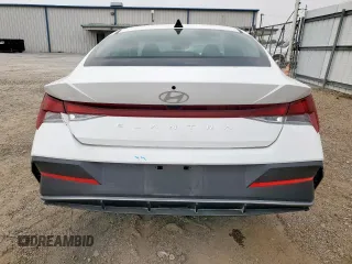 2024 Hyundai Elantra SE с VIN KMHLL4DG9RU851475, выставлен на аукционе Copart как лот 57286505 с пробегом 13 332 миль миль и Списание • Salvage title. История ставок и продаж доступна на DreamBid. Изображение 6.