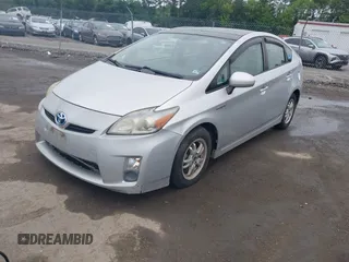 2010 Toyota Prius II z VIN JTDKN3DU4A0174731, wystawiony jako IAAI lot #42462738 z przebiegiem 181 862 mil mil oraz . Historia ofert i sprzedaży dostępna na DreamBid. Obrazek 2.