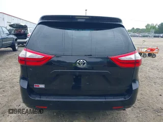 2015 Toyota Sienna L z VIN 5TDZK3DCXFS662049, wystawiony jako IAAI lot #42397319 z przebiegiem 202 960 mil mil oraz . Historia ofert i sprzedaży dostępna na DreamBid. Obrazek 16.