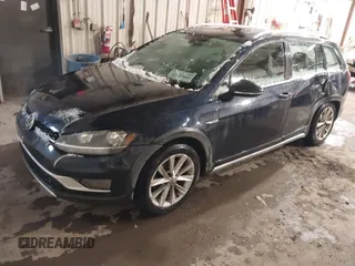 2019 Volkswagen Golf S z VIN 3VWH17AU7KM513463, wystawiony jako IAAI lot #41197885 z przebiegiem 71 382 mil mil oraz . Historia ofert i sprzedaży dostępna na DreamBid. Obrazek 2.