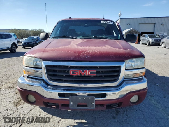 2004 GMC Sierra 1500 SLE with VIN 2GTEC19T741171743, listed as a Copart auction lot 51293475 with 215,086 mi miles and Salvage Title. Bid and sale history available at DreamBid. Image 5.