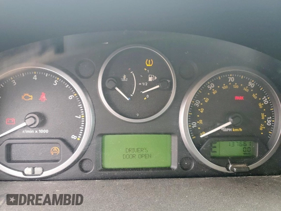 2008 Land Rover LR2 SE с VIN SALFP24NX8H021645, выставлен на аукционе Copart как лот 51459695 с пробегом 137 661 миль миль и Чистый • Clean title. История ставок и продаж доступна на DreamBid. Изображение 9.