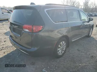 2017 Chrysler Pacifica Touring L with VIN 2C4RC1BG5HR739106, listed as a Copart auction lot 50068415 with 165,688 mi miles and Salvage Title. Bid and sale history available at DreamBid. Image 3.