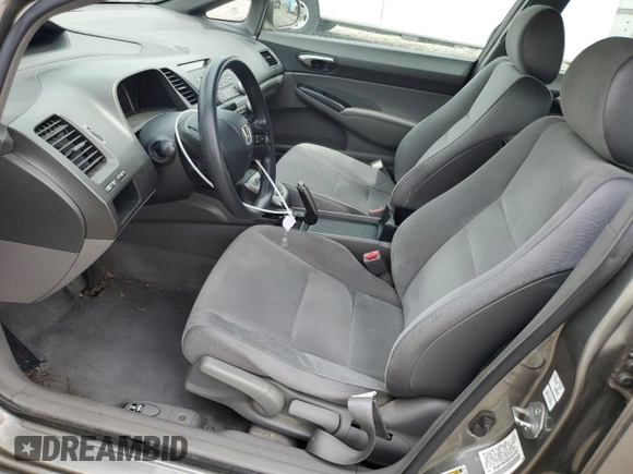 2008 Honda Civic LX z VIN 2HGFA16598H304128, wystawiony jako Copart lot #57183015 z przebiegiem 191 601 mil mil oraz Szkoda całkowita • Salvage title. Historia ofert i sprzedaży dostępna na DreamBid. Obrazek 7.