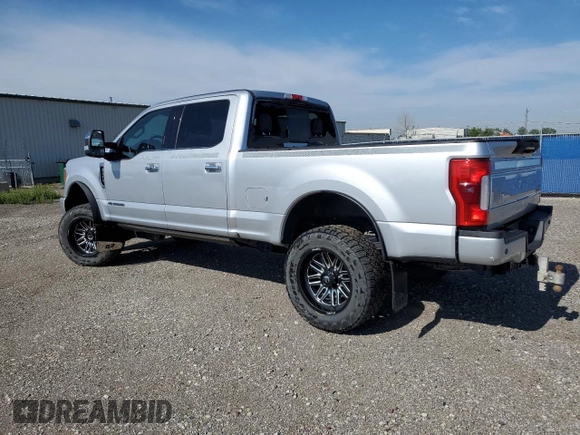 2018 Ford F-350 XL z VIN 1FT8W3BT1JEB01191, wystawiony jako Copart lot #61360815 z przebiegiem 211 542 mil mil oraz Czysty tytuł • Clean title. Historia ofert i sprzedaży dostępna na DreamBid. Obrazek 2.