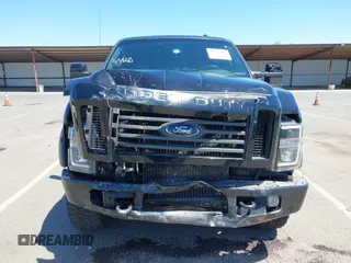 2008 Ford F-250 XL z VIN 1FTSW21RX8ED53070, wystawiony jako IAAI lot #42195310 z przebiegiem 253 764 mil mil oraz . Historia ofert i sprzedaży dostępna na DreamBid. Obrazek 6.