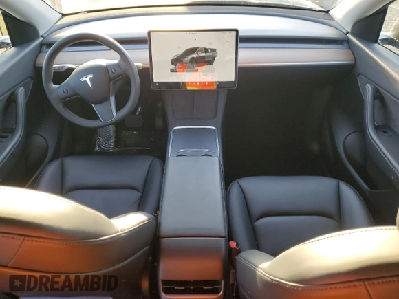 2022 Tesla Model Y Long Range z VIN 7SAYGAEE9NF366382, wystawiony jako Copart lot #52179515 z przebiegiem 41 654 mil mil oraz Szkoda całkowita • Salvage title. Historia ofert i sprzedaży dostępna na DreamBid. Obrazek 8.