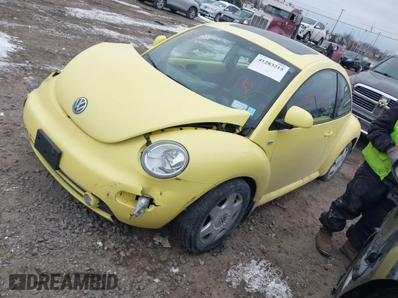 2000 Volkswagen Beetle GLS z VIN 3VWCC21C9YM485902, wystawiony jako IAAI lot #41283215 z przebiegiem 149 528 mil mil oraz . Historia ofert i sprzedaży dostępna na DreamBid. Obrazek 2.