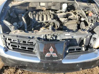 2005 Mitsubishi Endeavor XLS with VIN 4A4MN31S35E014918, listed as a Copart auction lot 80956044 with 189,049 mi miles and Salvage Title. Bid and sale history available at carsss.com. Image 12.