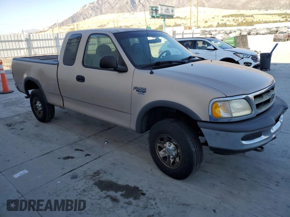 1998 Ford F-250 with VIN 1FTPX28L1WKC07787, listed as a Copart auction lot 75915464 with 199,543 mi miles and Clean title. Bid and sale history available at DreamBid. Image 4.