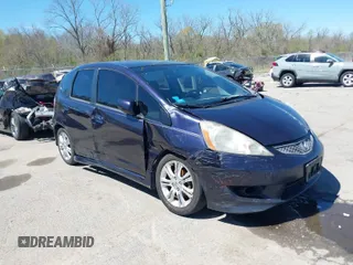2009 Honda Fit Sport with VIN JHMGE88479S007307, listed as a IAAI auction lot 41801827 with 212,998 mi miles. Bid and sale history available at carsss.com. Image 1.