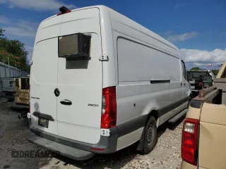 2021 Mercedes-Benz Sprinter Cargo with VIN W1Y4ECHY8MT058906, listed as a Copart auction lot 75736554 with 171,564 mi miles and Salvage Title. Bid and sale history available at carsss.com. Image 3.