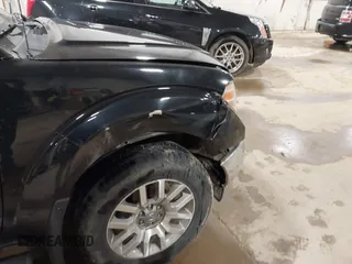 2010 Nissan Frontier Pro-4X z VIN 1N6AD0EV6AC443991, wystawiony jako IAAI lot #41849114 z przebiegiem 235 361 mil mil oraz . Historia ofert i sprzedaży dostępna na DreamBid. Obrazek 6.