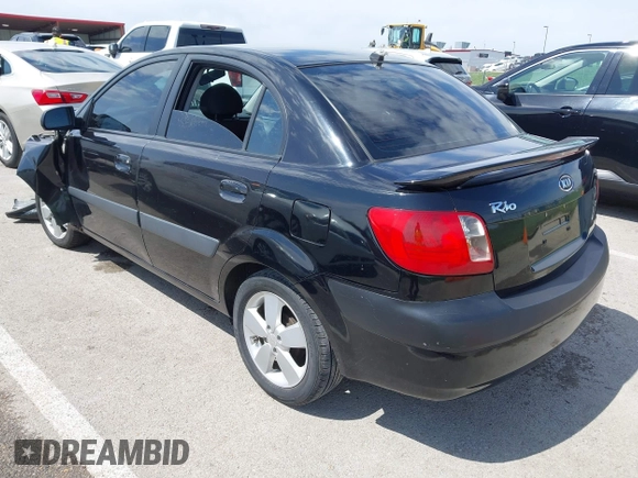 2008 Kia Rio LX with VIN KNADE123X86323641, listed as a IAAI auction lot 41985631 with 175,102 mi miles and . Bid and sale history available at DreamBid. Image 3.