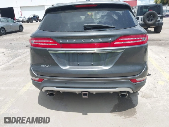 2019 Lincoln MKC Reserve z VIN 5LMCJ3C99KUL03532, wystawiony jako IAAI lot #42595874 z przebiegiem 80 875 mil mil oraz . Historia ofert i sprzedaży dostępna na DreamBid. Obrazek 16.