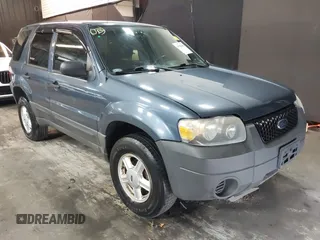 2005 Ford Escape XLS Value с VIN 1FMYU02ZX5KB69064, выставлен на аукционе IAAI как лот 41968840 с пробегом 142 853 миль миль и . История ставок и продаж доступна на DreamBid. Изображение 1.