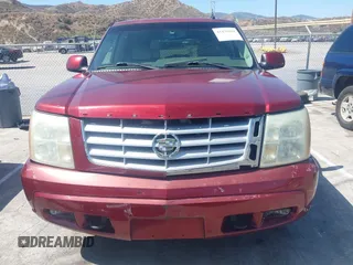 2003 Cadillac Escalade с VIN 1GYEC63T63R223370, выставлен на аукционе IAAI как лот 42475019 с пробегом 130 350 миль миль и . История ставок и продаж доступна на DreamBid. Изображение 12.