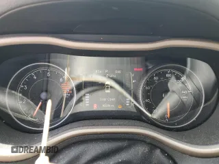 2017 Jeep Cherokee Latitude z VIN 1C4PJMCB7HW546190, wystawiony jako Copart lot #58212075 z przebiegiem 62 238 mil mil oraz Szkoda całkowita • Salvage title. Historia ofert i sprzedaży dostępna na DreamBid. Obrazek 9.