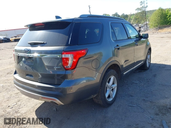 2017 Ford Explorer XLT z VIN 1FM5K8D85HGC79264, wystawiony jako IAAI lot #42007539 z przebiegiem 221 897 mil mil oraz . Historia ofert i sprzedaży dostępna na DreamBid. Obrazek 4.