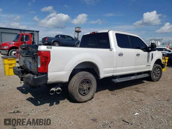 2017 Ford F-250 Lariat with VIN 1FT7W2BT8HED16552, listed as a Copart auction lot 62706195 with 371,638 mi miles and Salvage title. Bid and sale history available at DreamBid. Image 3.