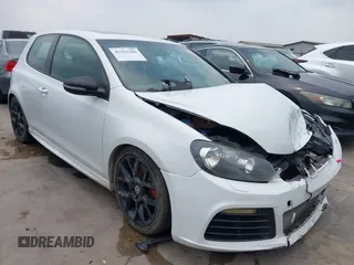 2013 Volkswagen GTI с VIN WVWED7AJ8DW105043, выставлен на аукционе IAAI как лот 42163200 с пробегом 99 065 миль миль и . История ставок и продаж доступна на DreamBid. Изображение 1.