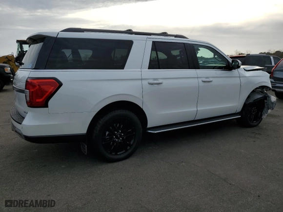 2023 Ford Expedition Max XLT with VIN 1FMJK1J8XPEA41432, listed as a Copart auction lot 80071824 with NaN miles and Salvage Title. Bid and sale history available at carsss.com. Image 3.