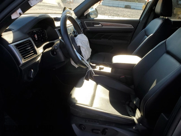 2020 Volkswagen Atlas SEL with VIN 1V2ME2CA9LC229328, listed as a Copart auction lot 83252054 with 75,278 mi miles and Salvage title. Bid and sale history available at DreamBid. Image 7.